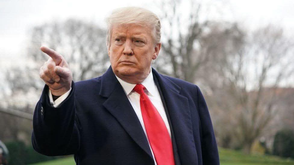 ترامب يلغي إجازته ويبقى في البيت الأبيض وسط تصعيد في الشرق الأوسط