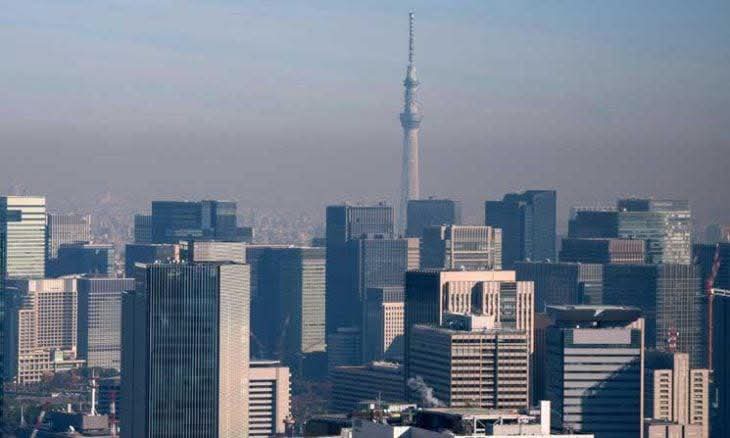 لأكثر من 5 ساعات… مصعد يتوقف ويحجز 20 شخصًا