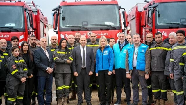 خريش تسلم آليات وتجهيزات من مفوضية اللاجئين دعما للدفاع المدني: ستسهم في تعزيز سرعة التدخل وفعاليته