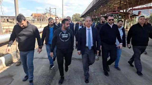 وزير الطاقة والمياه يتفقد منشآت النفط في البداوي