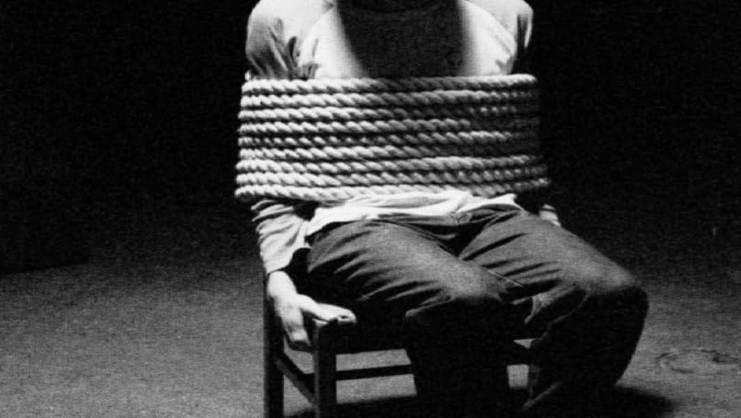 خـ.. طفه بسبب خلافات ماديّة وشعبة المعلومات توقفه وتحـ.. رّر المخـ.. طوف خلال ساعات معدودة.    صدر عن المديريّة العامّة لقوى الأمن الدّاخلي ـ شعبة 