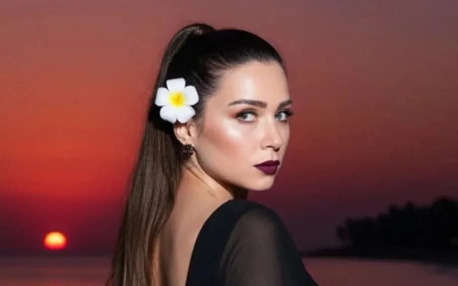 مي عز الدين في العناية المركزة بعد عملية جراحية… وزوجها يطلب الدعاء لها