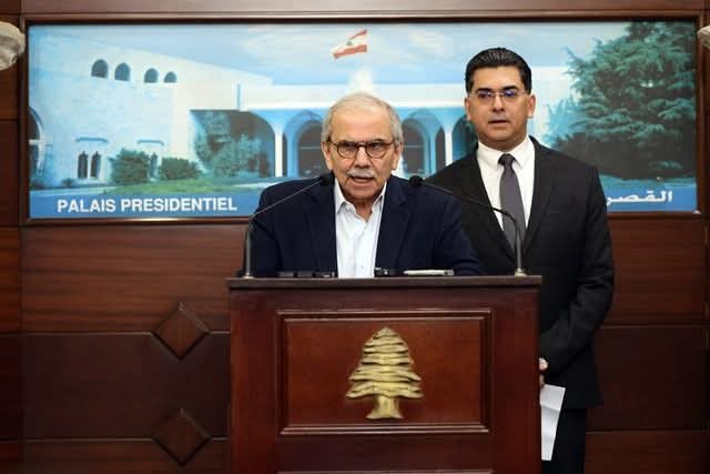 مجلس الوزراء: حظر فوري لنشاطات حزب الله العسكرية وإلزامه بتسليم سلاحِه