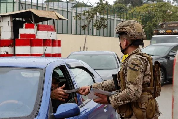 توقيف ومصادرة… إجراءات صارمة بحق حاملي السلاح