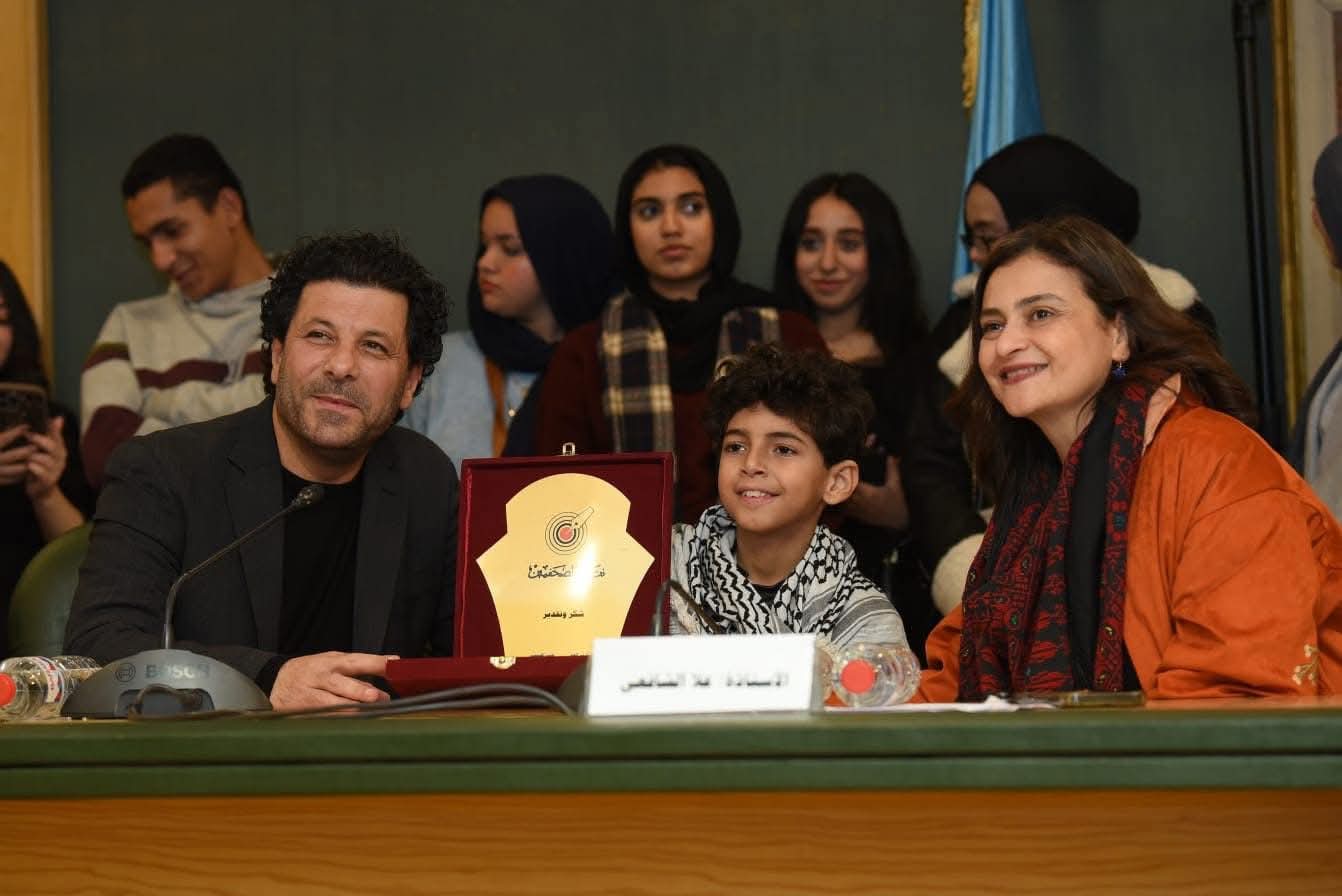 إياد نصار في ندوة عن "صحاب الأرض": مخزوني الفلسطيني أفادني بأداء شخصية "ناصر"