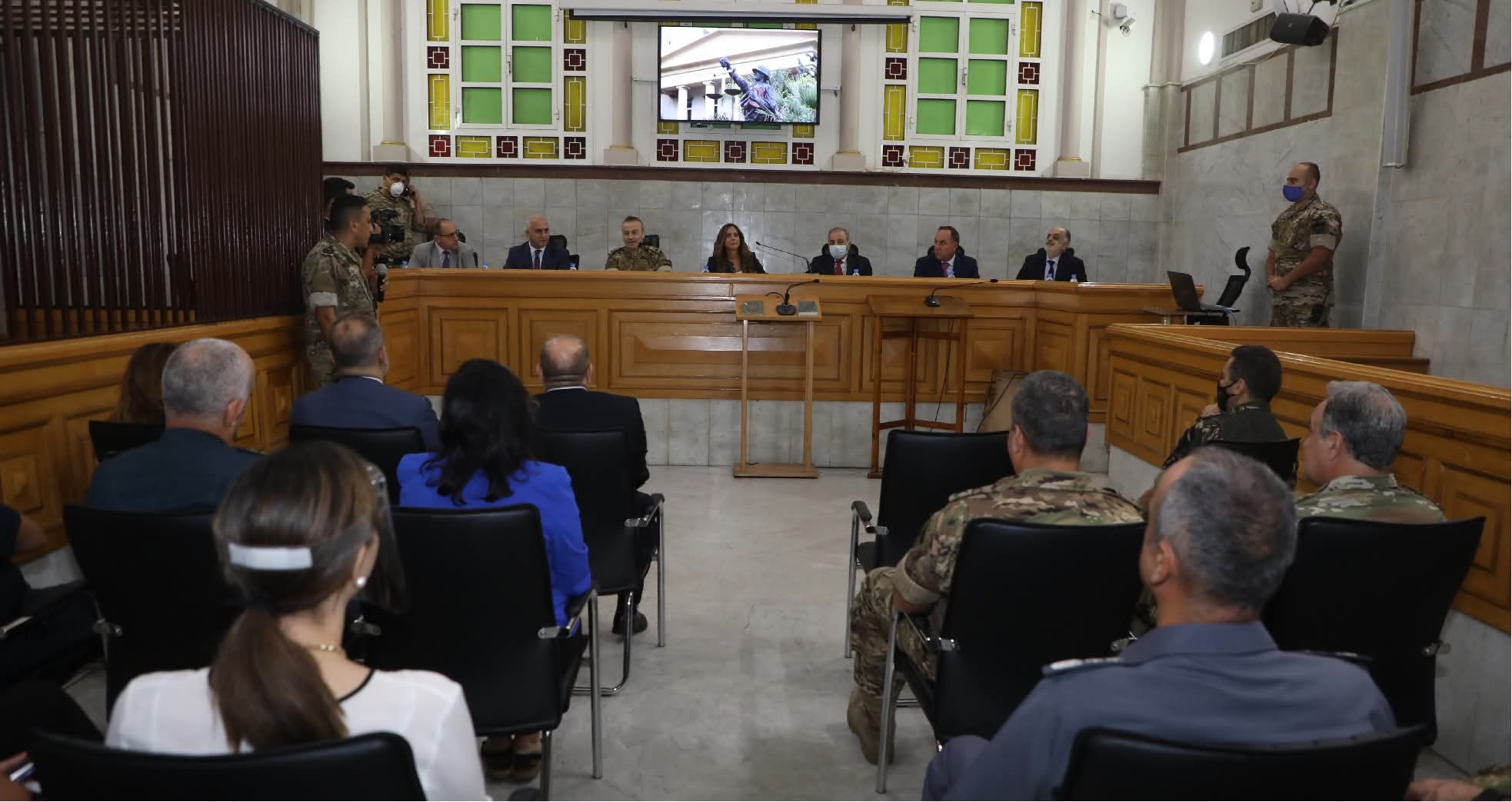 دقائق لكل عنصر… المحكمة العسكرية تستجوب 3 أشخاص من «الحزب»