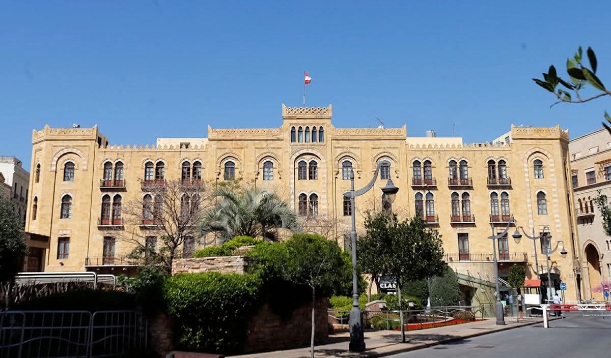 رئيس بلدية بيروت ينفي اقتراح ترحيل النازحين بالسفن! 