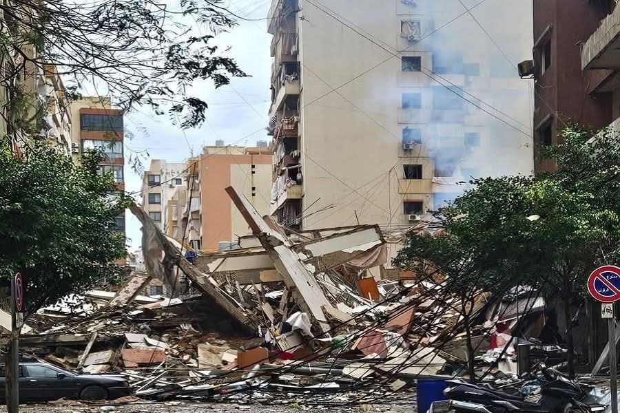 نجاة فريق الكشف في بلدية حارة حريك من انهيار مبنى متصدع