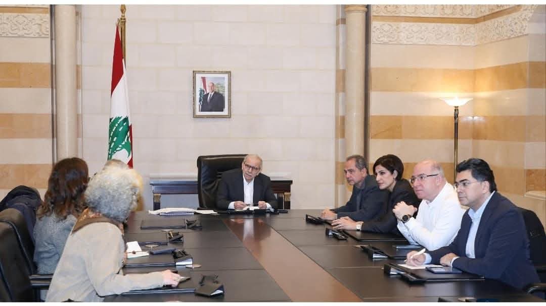 الاجتماع الوزاري في السرايا: 