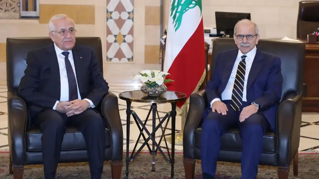 من بعبدا إلى السراي… سليمان يطلق إنذارًا سياسيًا