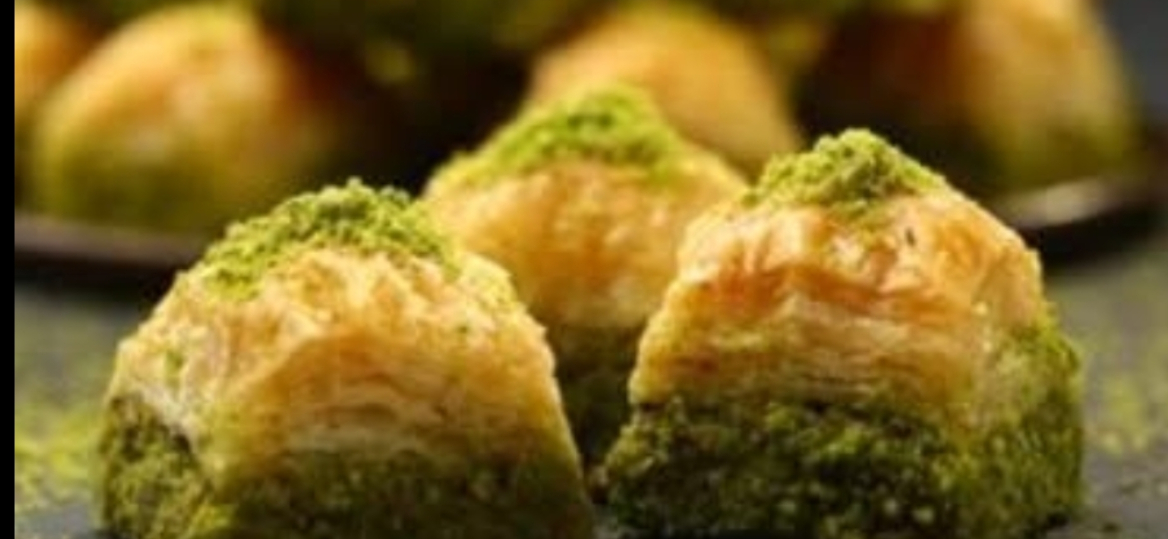 عن حلويات العيد