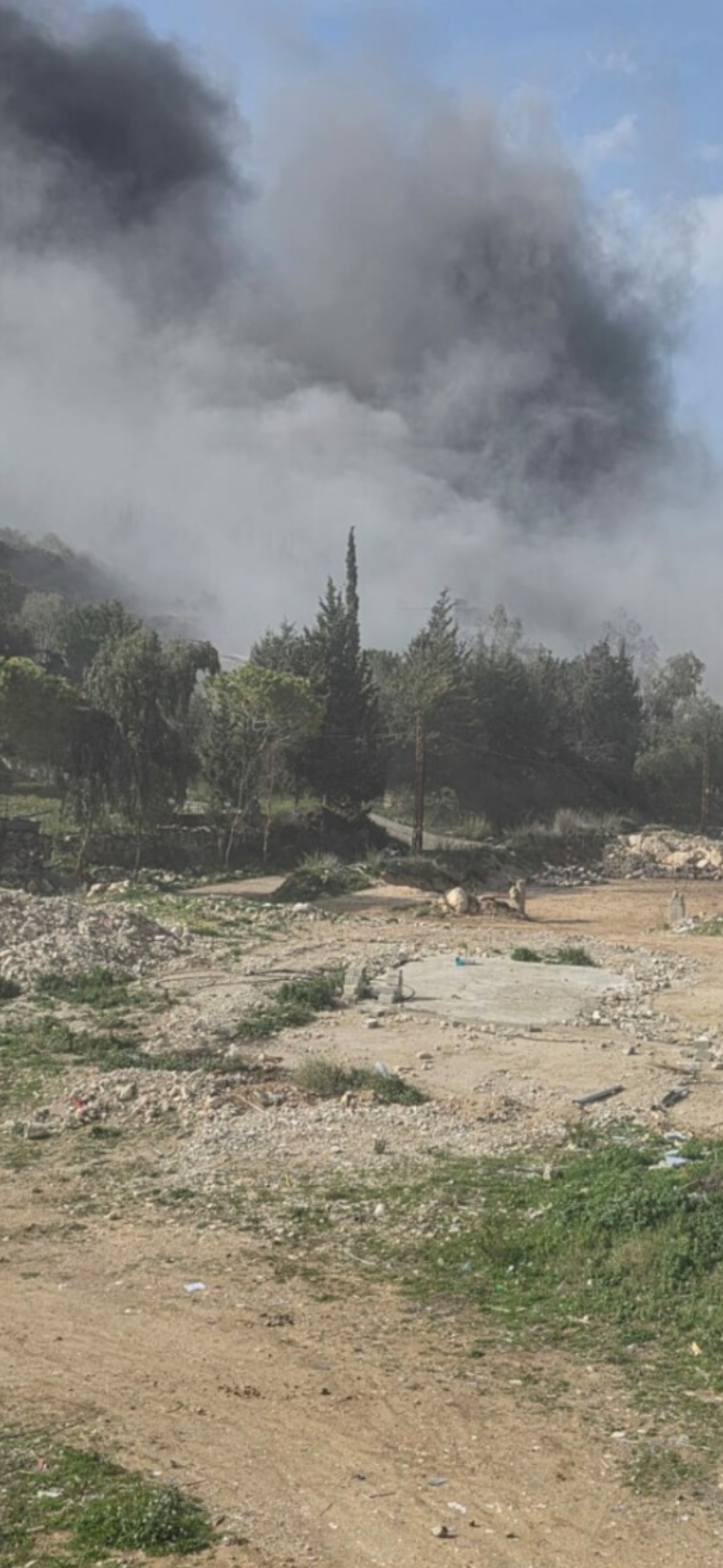 القصف الاسرائيلي يتواصل جنوبا وبقاعا.. وإصابة 3 أشخاص في الخيام جراء استهداف سيارة