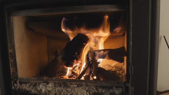 من النفط إلى الحطب.. هرمز يدفع أكبر دولة في العالم نحو كابوس طاقة غير مسبوق