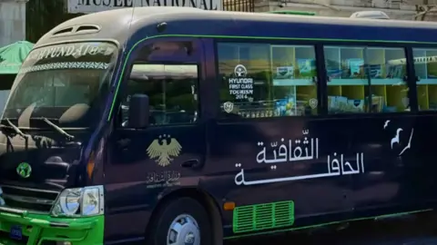 من دمشق إلى حمص.. حافلة ثقافية تجوب المحافظات السورية