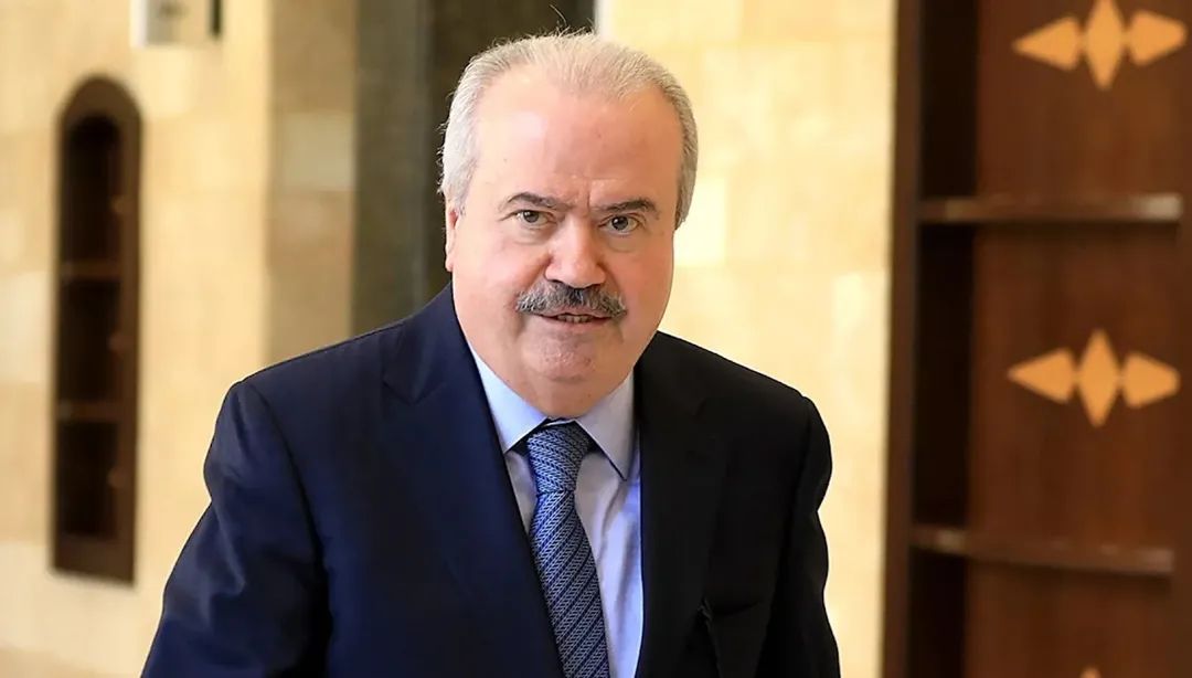 وزير المالية يعد بصرف الرواتب… لكن الشكوك تتصاعد!