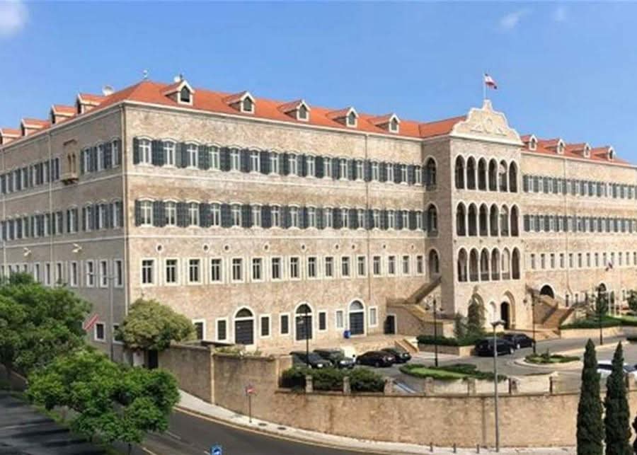 الجلسة بدأت… وملف السفير الإيراني قد يقلب النقاش