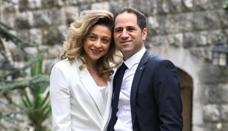 كارين سامي الجميّل حديث المجتمع!