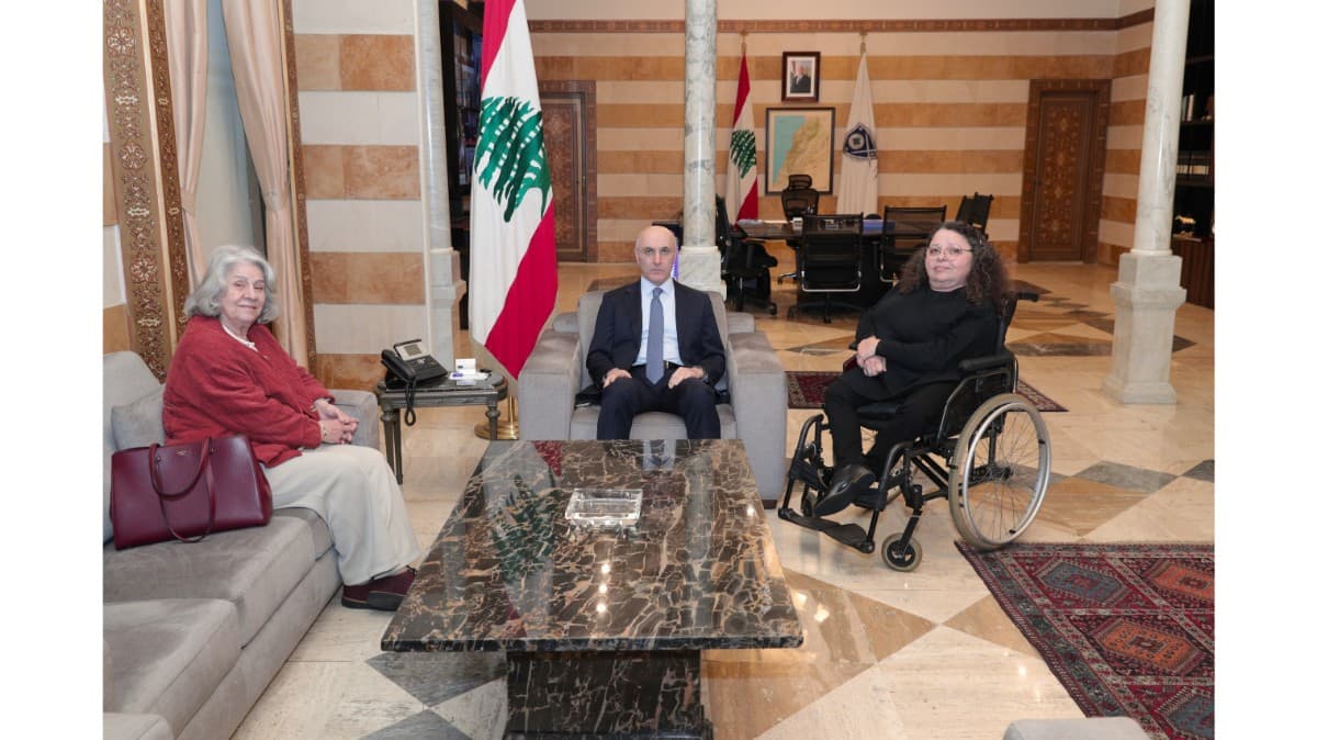 وزير الداخلية عرض مع اللقيس لواقع الأشخاص المعوقين في ظل النزوح سياسة