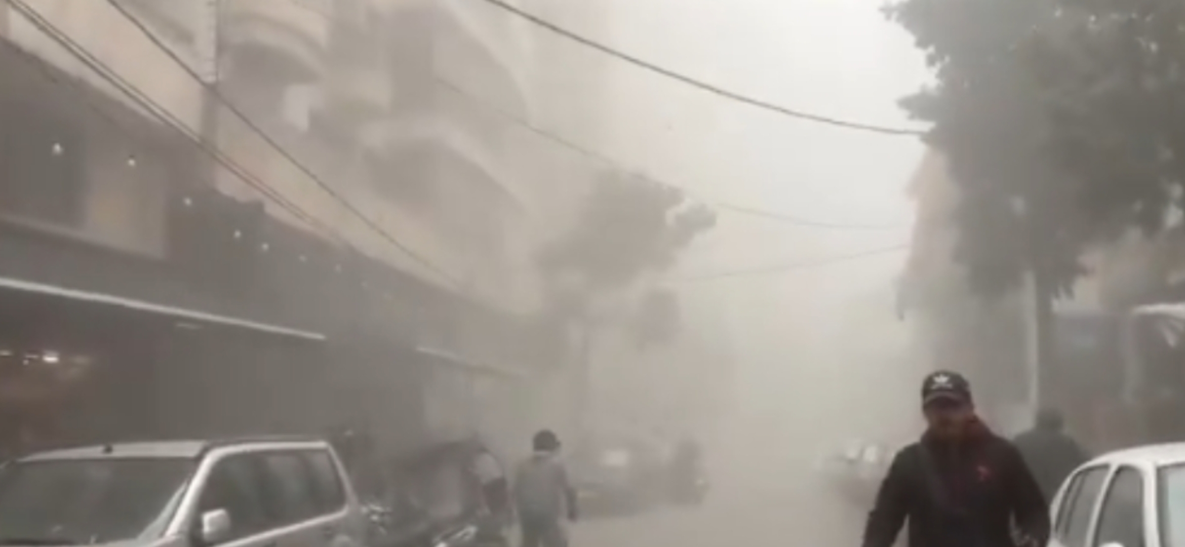 الظلام الابدي: غارات عنيفة متزامنة لفّت لبنان.. مئات الضحايا والمصابين