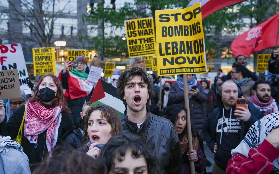 الشارع الأميركي يتحرّك… رفض للحرب والتصعيد في لبنان