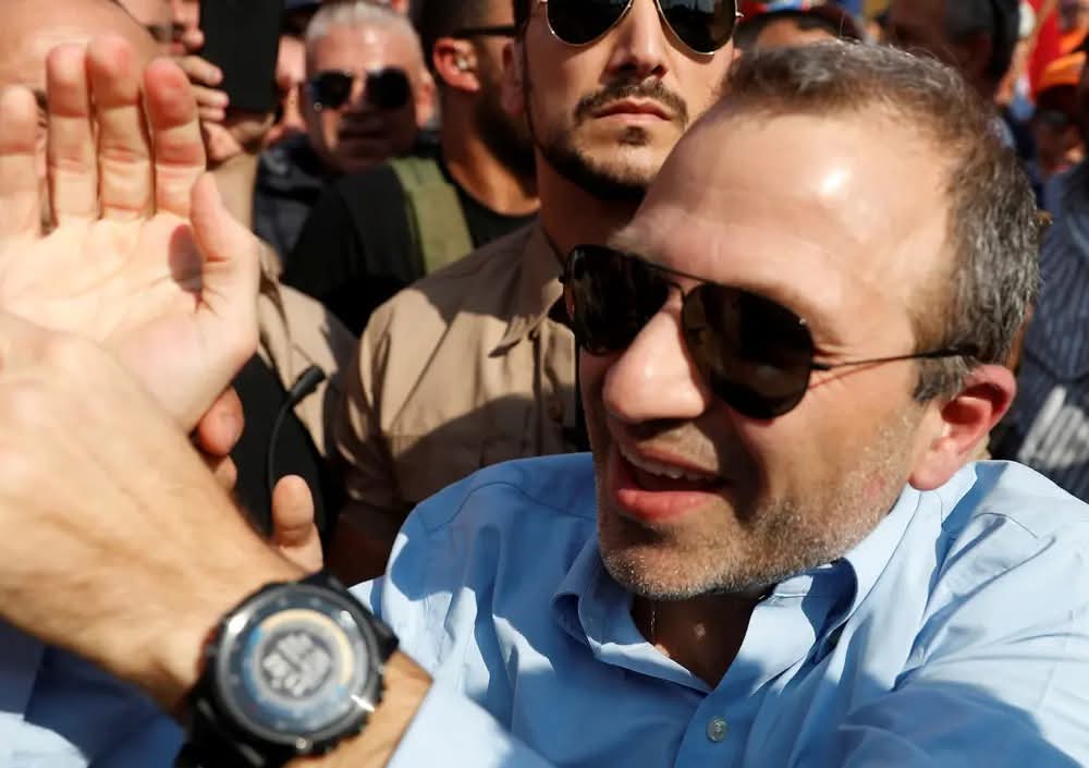 باسيل يناور "بذكاء"