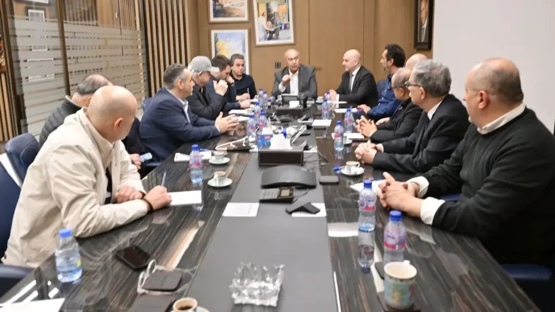 بعد “الأربعاء الأسود”… طرح غير مسبوق يخرج من قلب بيروت