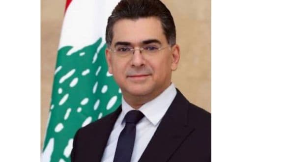 الوزير مرقص يتواصل مع صحافيين مدينا الإعتداءات الإسرائيلية