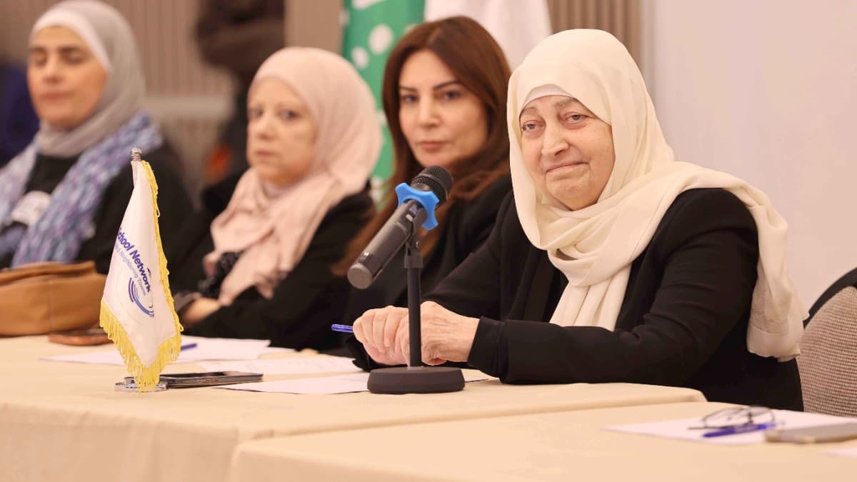 اجتماع لمؤسسة الحريري مع الشبكة المدرسية والحريري تطلق "مبادرة العودة الى التعليم"