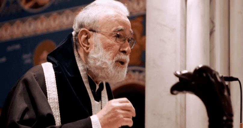 عودة يدين في أحد الفصح جرائم العدو