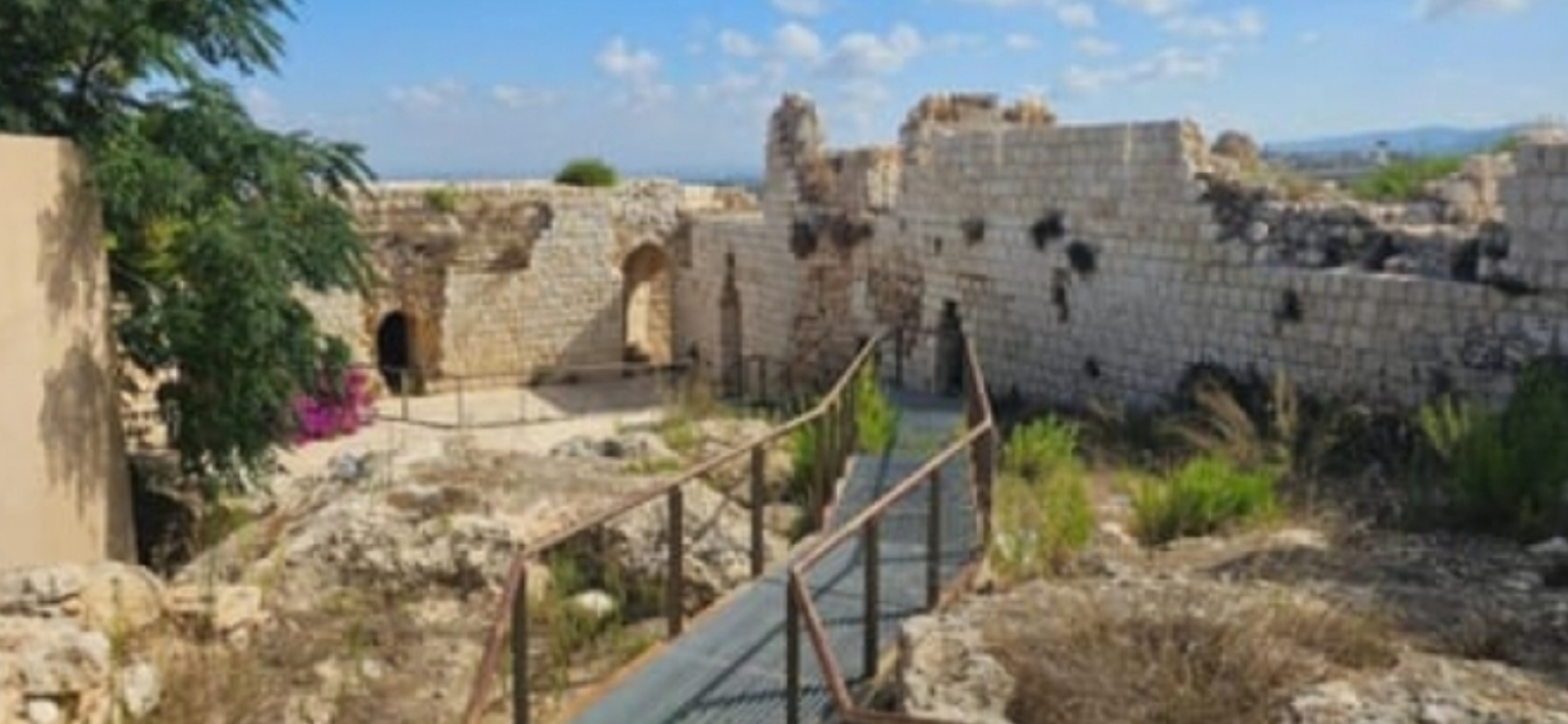 بعد استهداف قلعة شمع... بيان للاتّحاد اللبنانيّ للنقابات السياحيّة