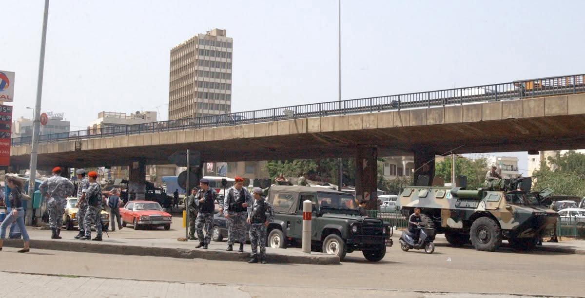 الجيش ينتشر قرب الضاحية…