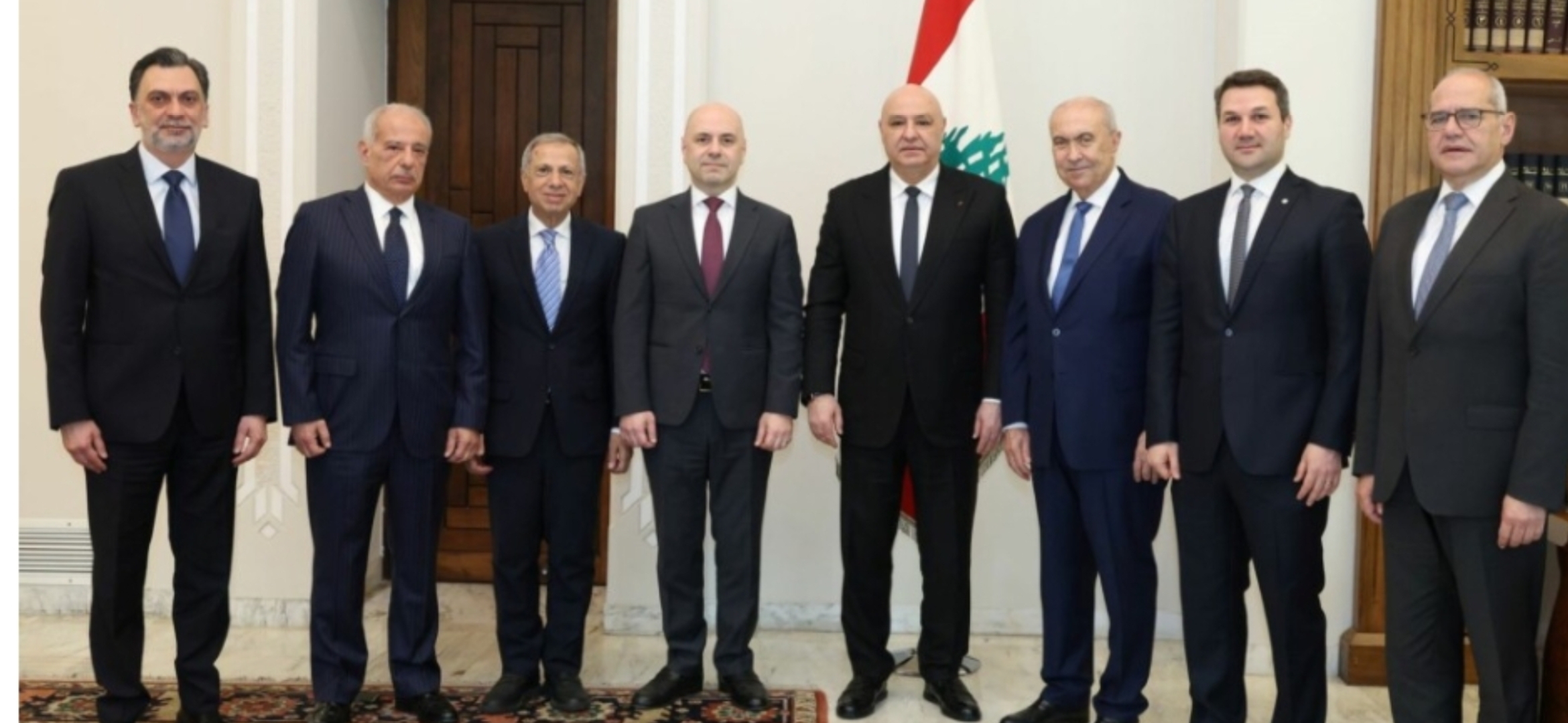 عون أمام وفد من نواب بيروت: 