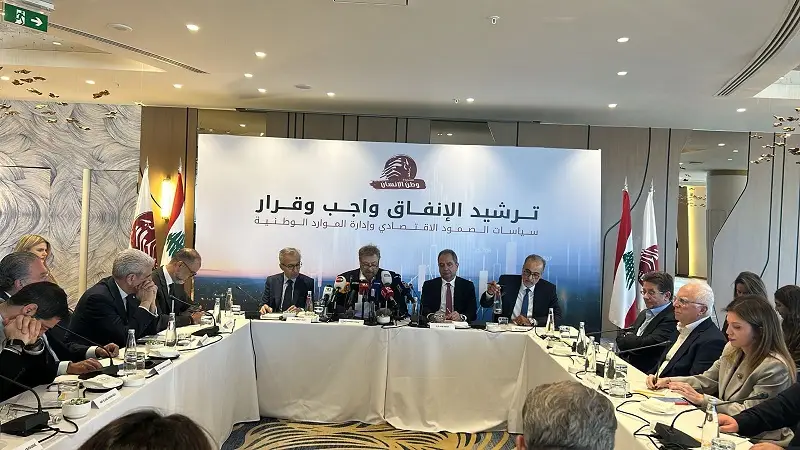 افرام يطلق مبادرة لمواجهة التحديات الاقتصادية