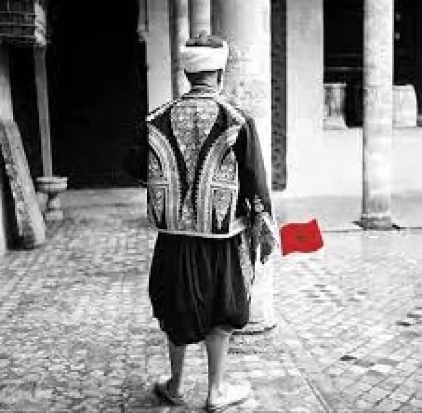 دراسة مثيرة لجامعة "هارفارد" عن السراويل.. هل كان أجدادنا المغاربة