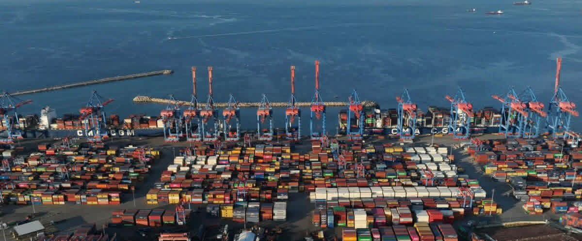 مرفأ بيروت يطلق وسائل دفع إلكترونية لتسريع المعاملات وتعزيز الشفافية