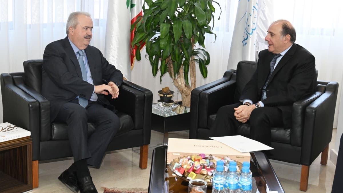 جابر عرض مع حاكم مصرف لبنان لنتائج الاتصالات في واشنطن والتدابير المتخذة للحفاظ على الإستقرار النقدي والمالي