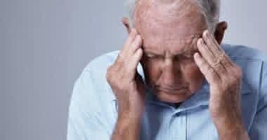 مؤشّر بسيط في الدم قد يتنبأ بمرض الألزهايمر مبكرًا، قبل سنوات من ظهور الأعراض