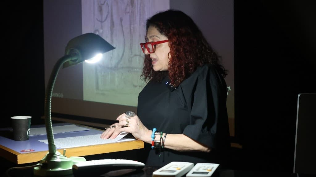 الجامعة الأميركيّة في بيروت تستضيف المؤرّخة والقيّمة الفنّيّة ندى شبوط