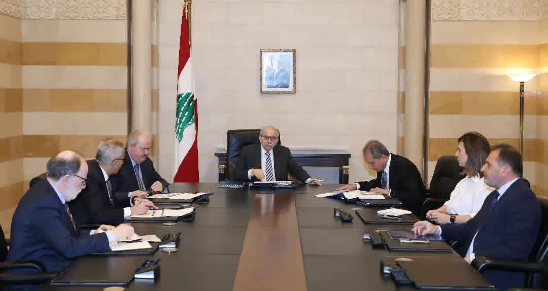 اجتماع حول إصلاح الكهرباء ... وتمويل من القطاع الخاصّ