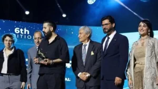 فيلم "عائشة لا تستطيع الطيران" يحصد جائزة "أفضل فيلم" في مهرجان عنابة بالجزائر
