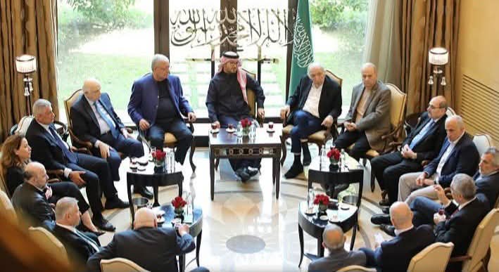 لقاء حواري تناول التطورات الإقليمية والواقع اللبناني