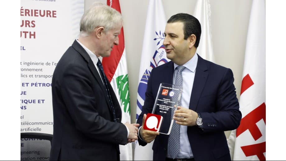 رئيس اليسوعية وقع مع الحداد مذكرة تعاون بين والـESIB و"ألفا" لتطوير مهارات الطلاب خدمة للاقتصاد الوطني