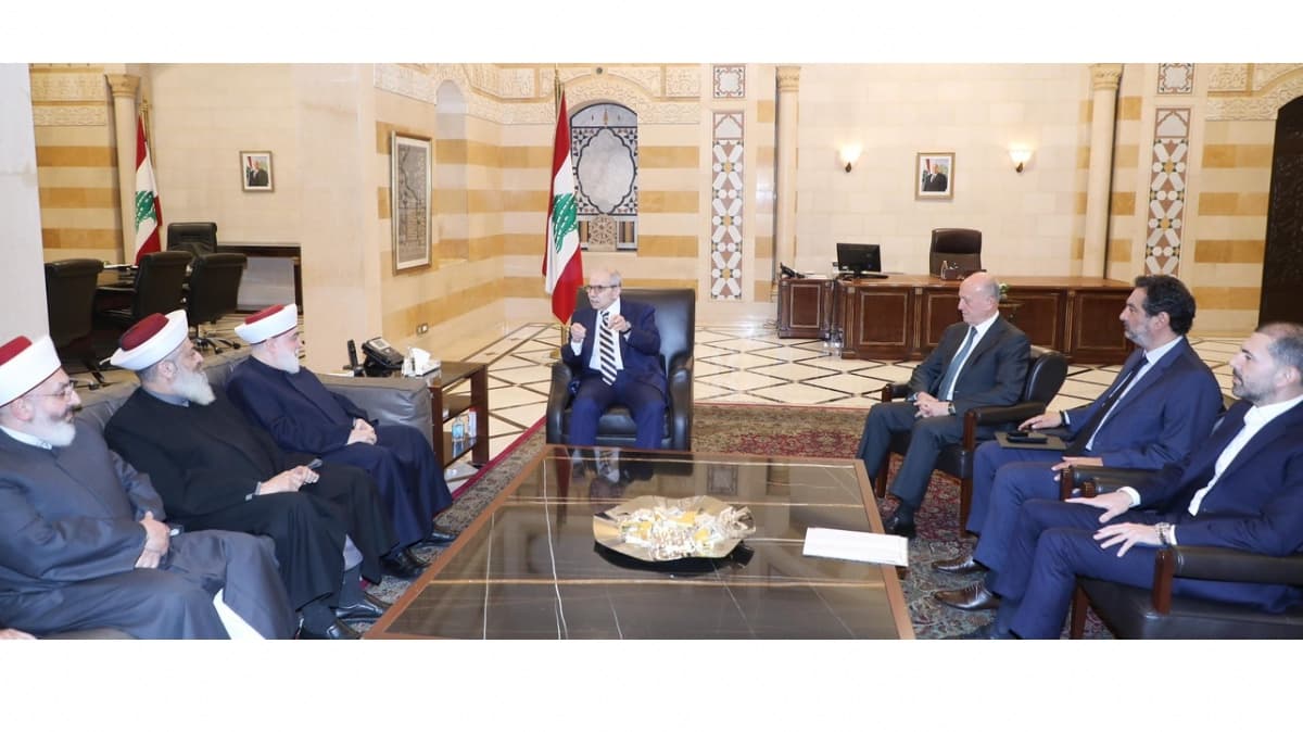 رئيس الحكومة استقبل وفدا شماليا ومحور البحث موضوع العفو العام ورفع الظلم عن السجناء والشيخ إمام لمس تقدما وخطوات إيجابية وريفي وصف الجلسة ب"المثمرة"