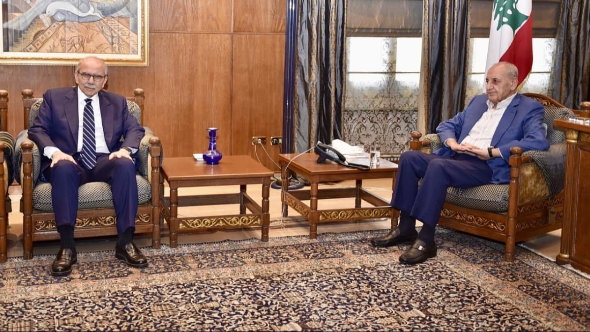 الرئيس بري بحث في المستجدات مع رئيس الحكومة وتابع مع زواره شؤونا عامة وتداعيات العدوان