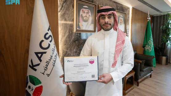 باحث سعودي يطور حلولاً للطاقة النظيفة وينال "المبتكر المتميز"