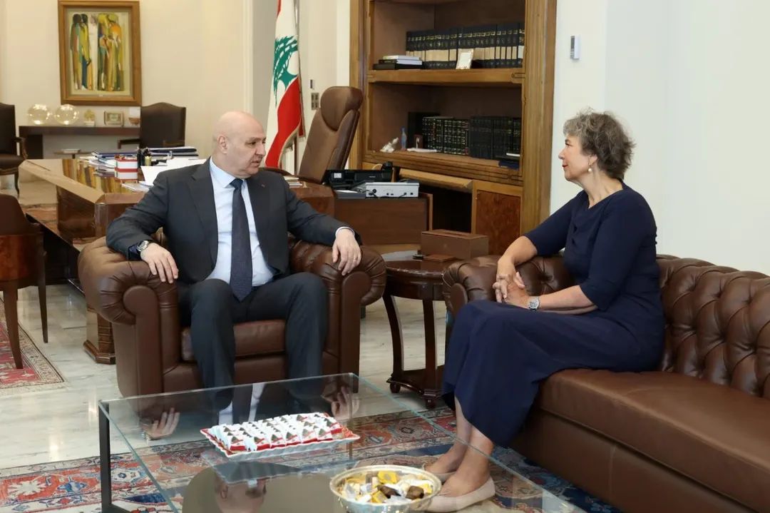 الرئيس عون استقبل السفيرة السويسرية في زيارة وداعية