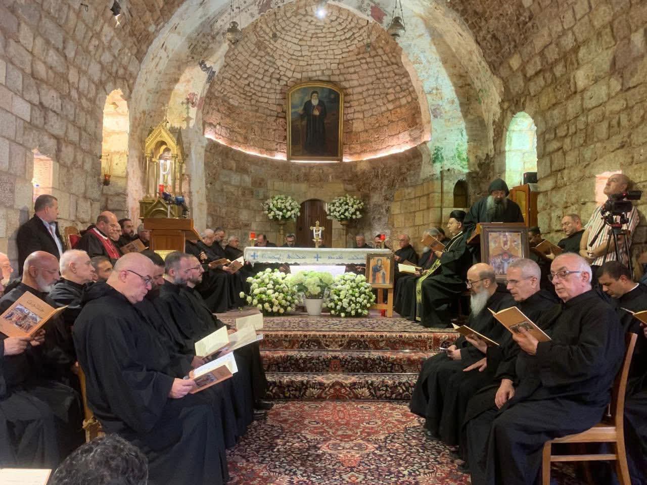 دفن الحبيس داريو أسكوبار ناسك محبسة مار بولا في دير قزحيا- الوادي المقدس