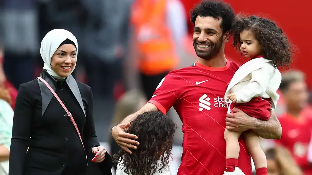 محمد صلاح يودع بالدموع جماهير ليفربول