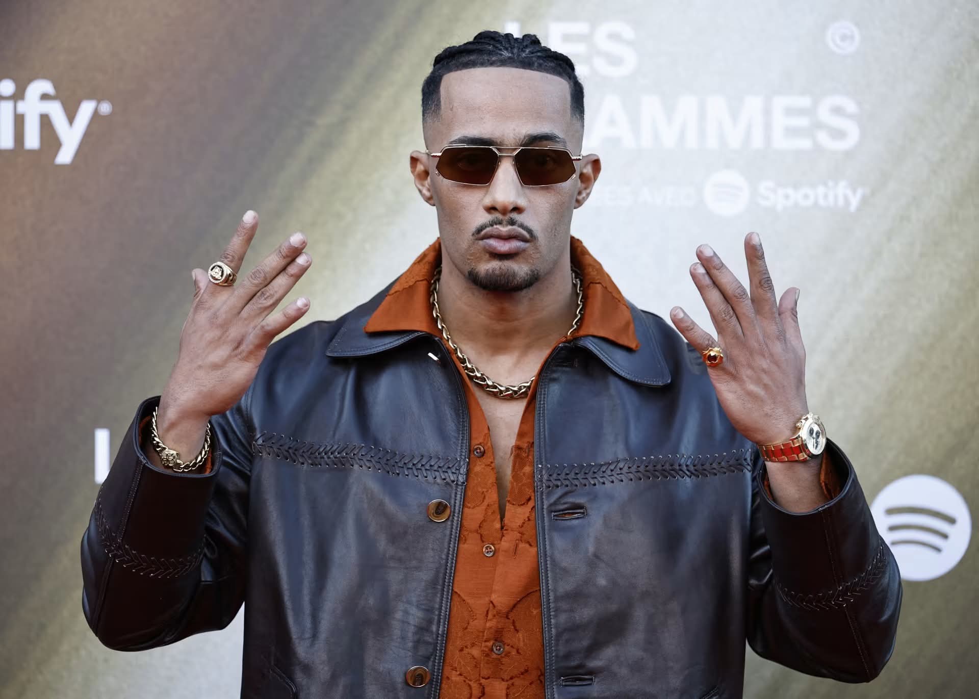 محمد رمضان يحتفل بعيد ميلاده.. وسط فرحة بنجاح فيلمه "أسد" وتحضيره لمسلسله الدرامي الجديد