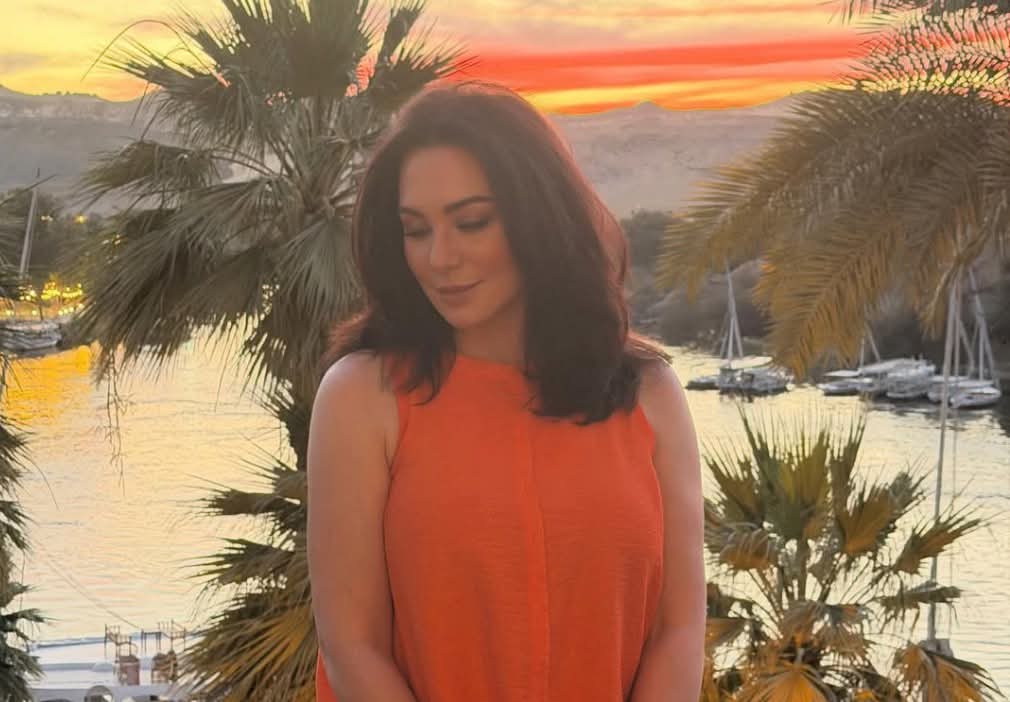 سلاف فواخرجي تدخل عالم الغناء... بالكلمات